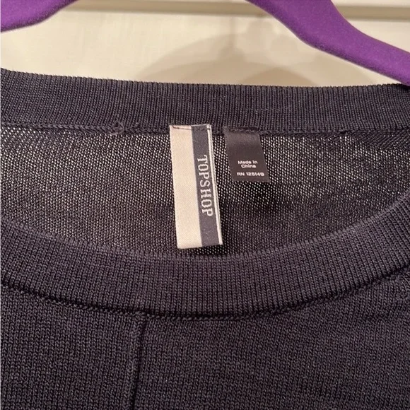 RARE Topshop Grommets Sweater Size 8 - Picture 3 of 5